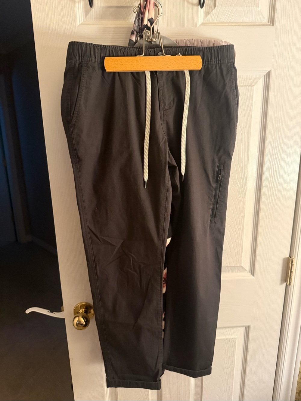 Vuori Black Men's Drawstring Joggers